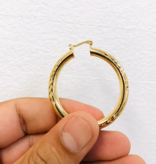 Gold Filled Hoop Earring Diamond Cut 1.8x1.6"