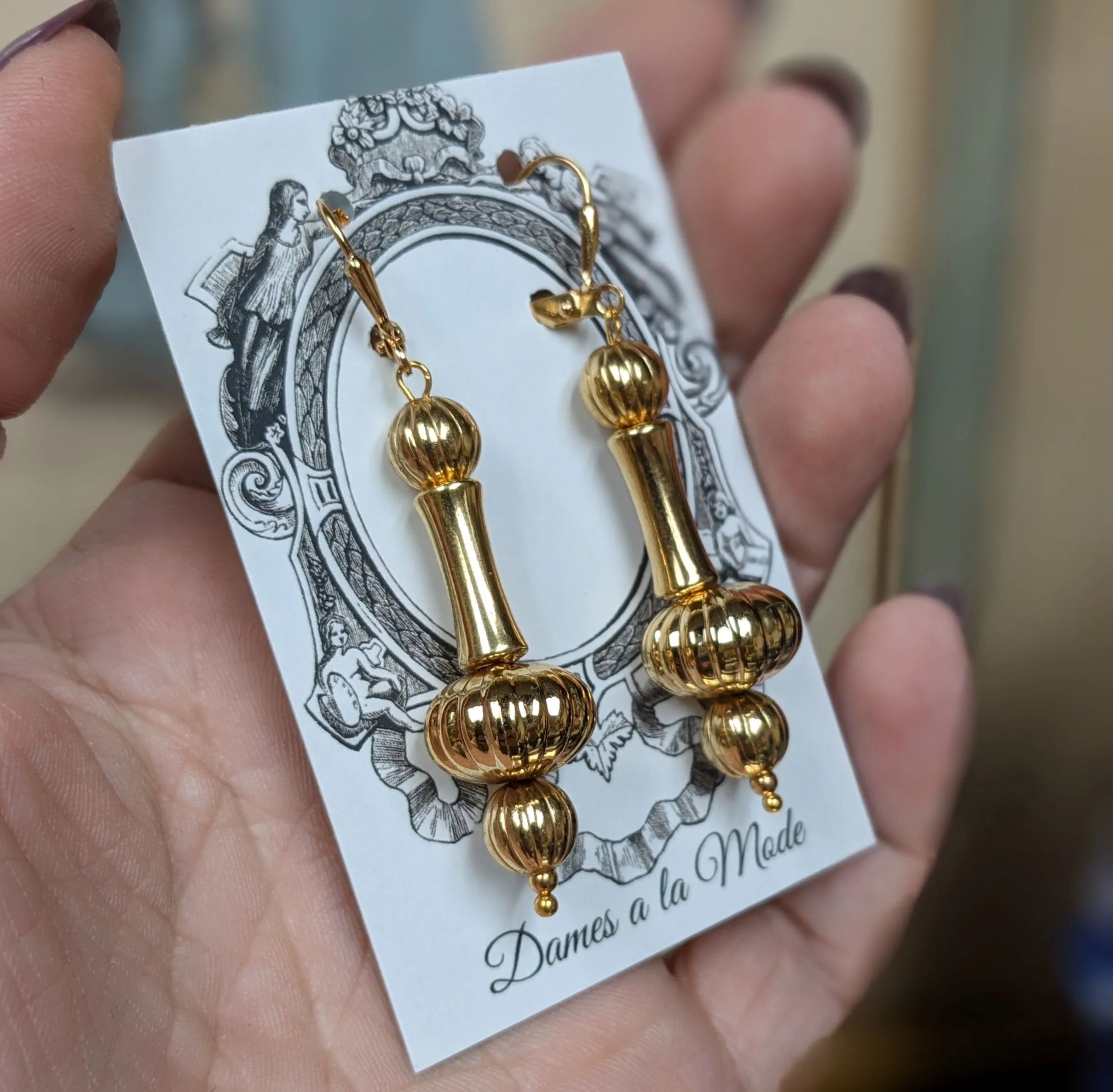 Golden Finial Dangle Earrings