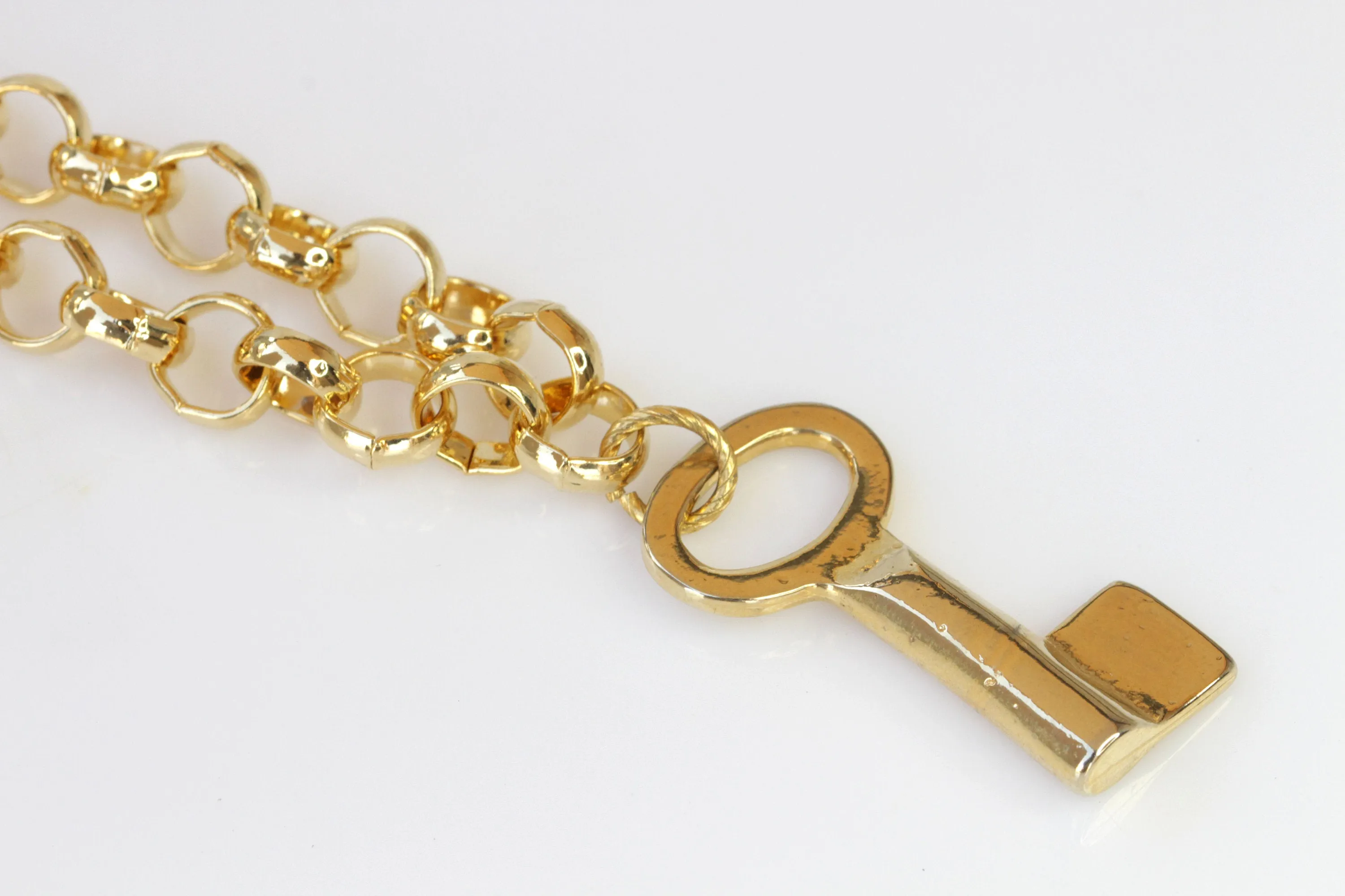 KEY NECKLACE