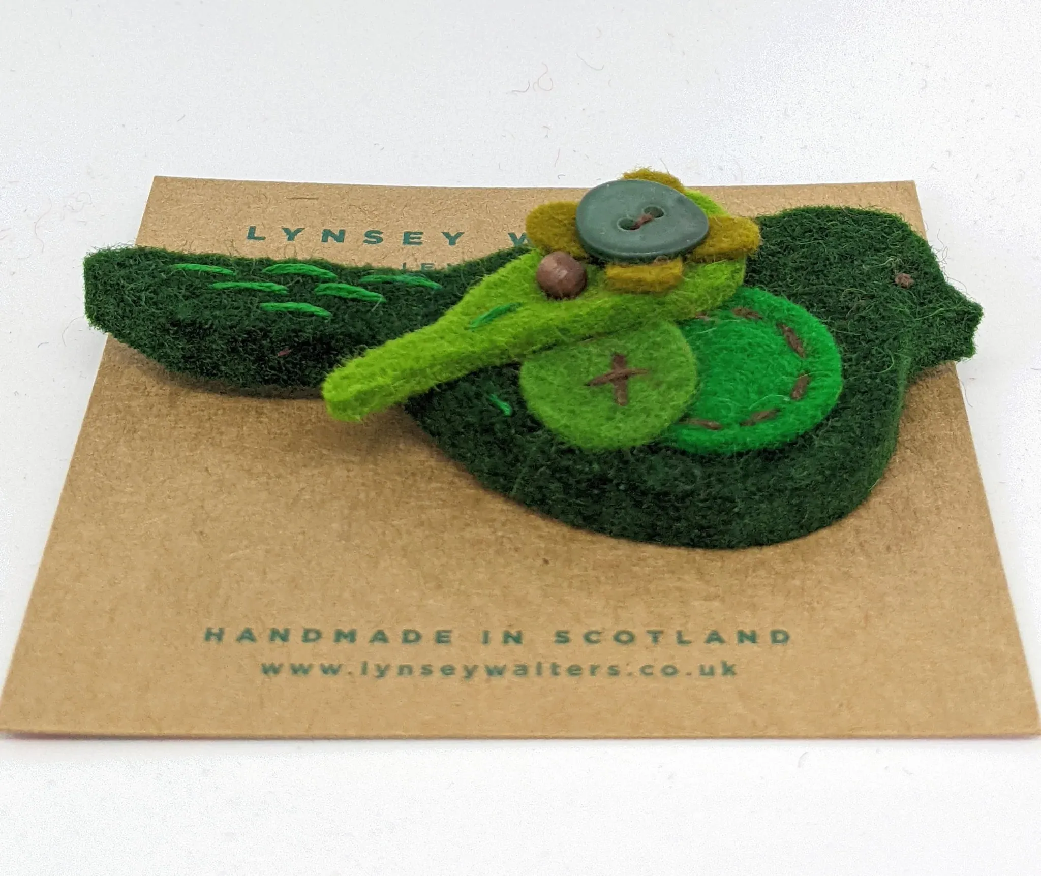 Pigeon Brooch - forest green