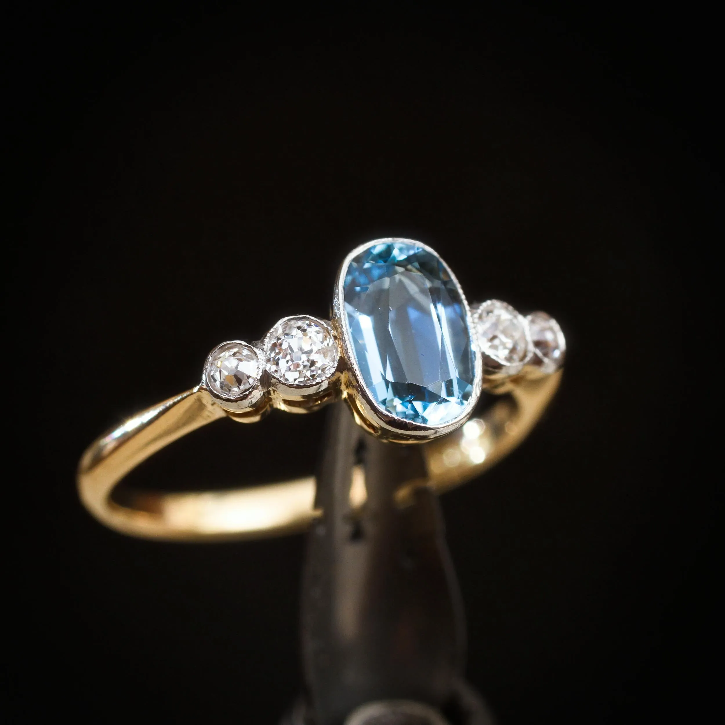 Rare Pristine Vintage Aquamarine & Diamond Ring