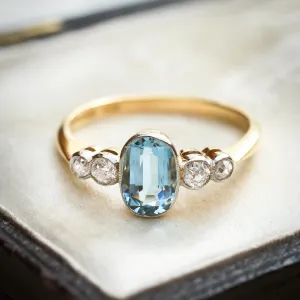 Rare Pristine Vintage Aquamarine & Diamond Ring