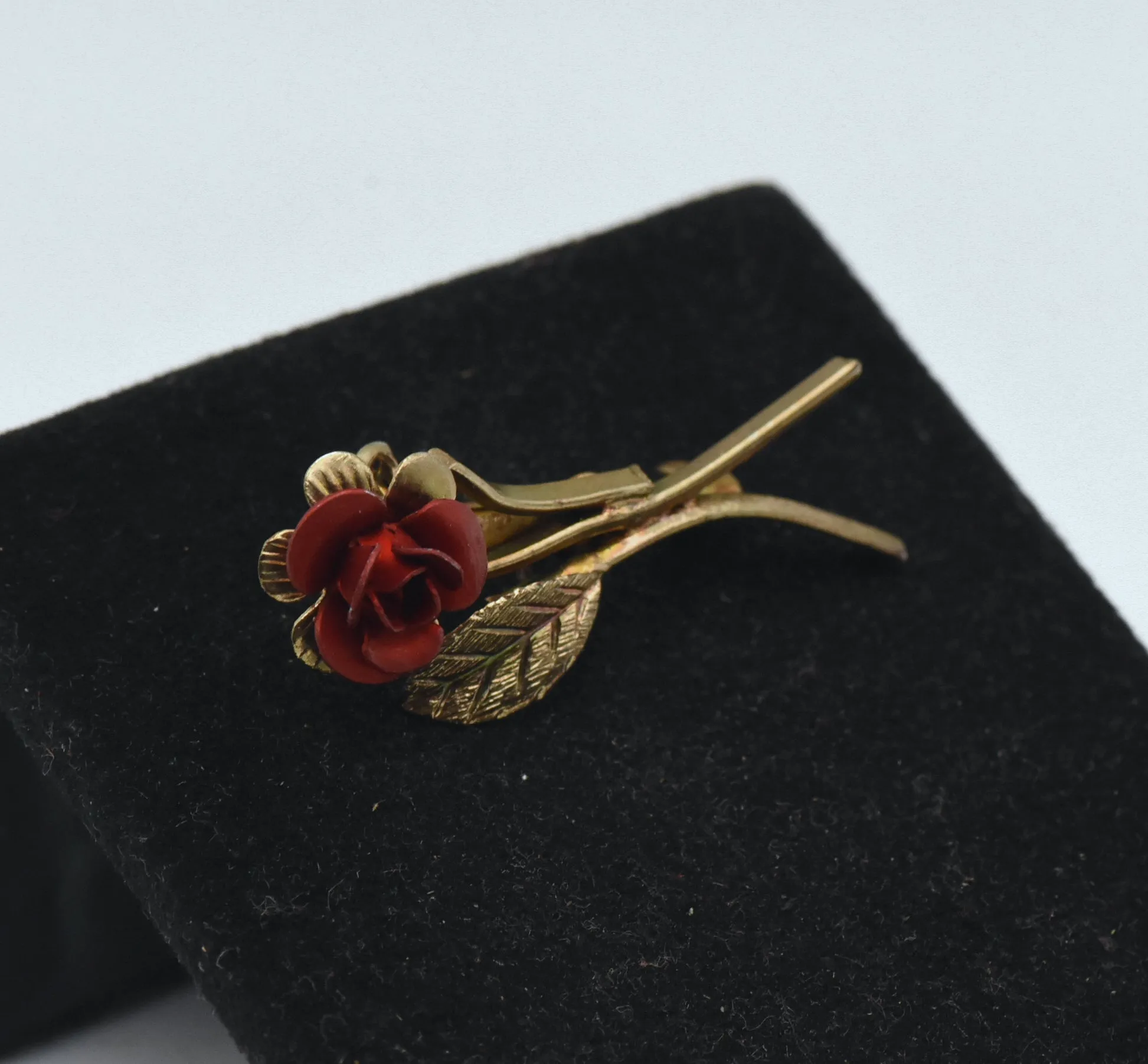 Vintage Gold Tone Metal Rose Brooch